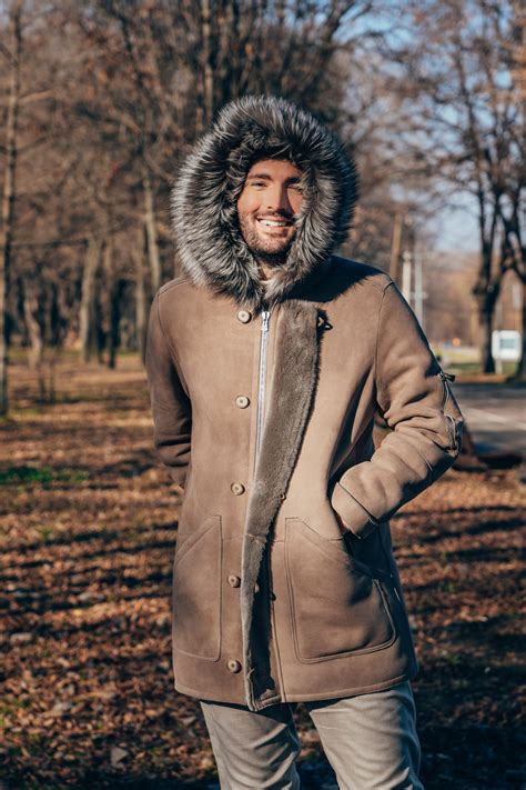 HiSO: Refined World of Luxury Canadian Shearling and Fur Outerwear.